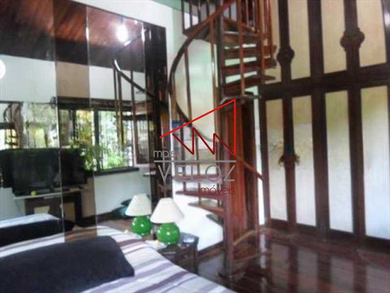 e27d6ef1addd806c93dce548690944 - 14