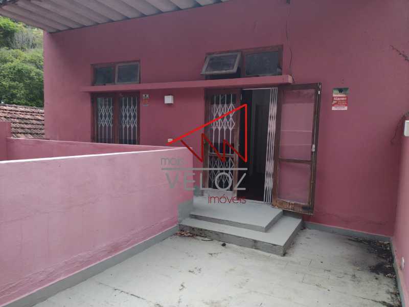 Varanda quartos fundos - 18