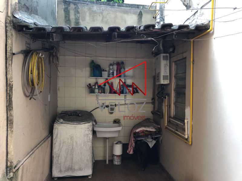 14e5e5bd-bb87-4c56-bf61-2e4e98 - 21