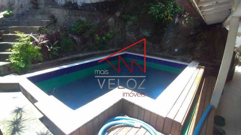 casa-com-4-quartos-a-venda-325 - 3