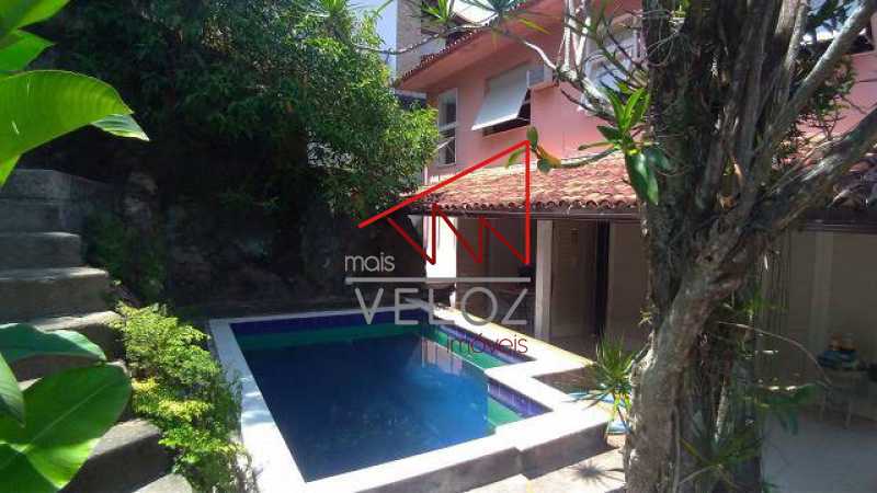 casa-com-4-quartos-a-venda-325 - 1
