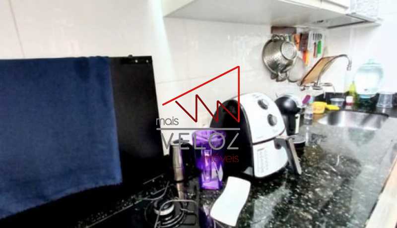 b678bad4-6f3f-464d-a5a9-e22e4e - 14