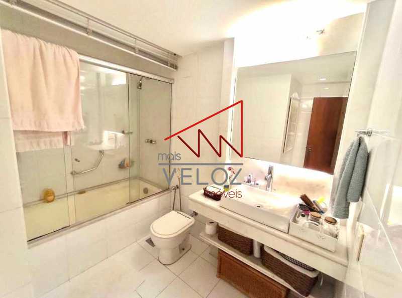 901d192f-13a1-4dd9-8090-46d9ca - 17