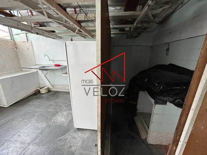 LACA00064  - 12