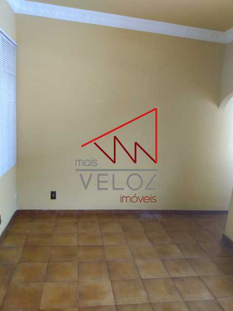 f8571b60-6615-4250-b6a6-6153fe - 7