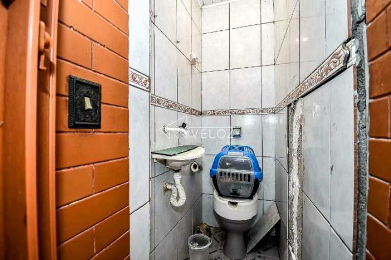 17227c1c-9fb5-448b-83ec-6b988c - 18