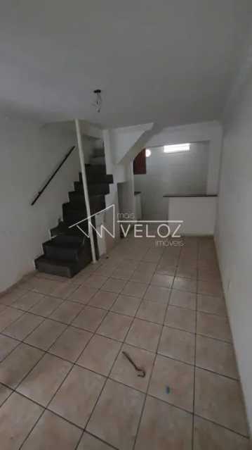 casa-com-2-quartos-a-venda-71m - 4