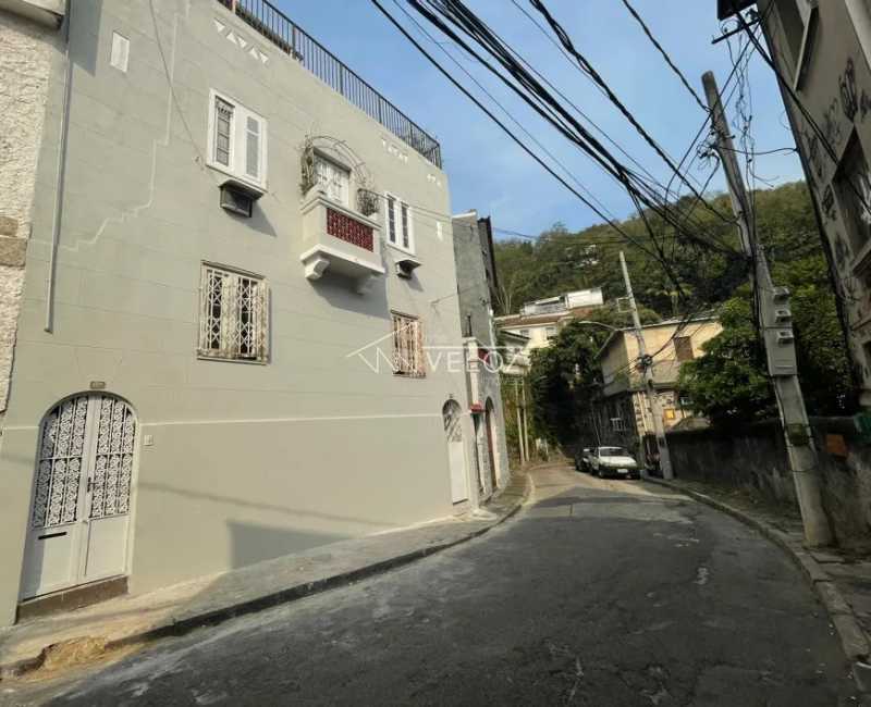 caa634fbf4da36feaba38f145225a5 - 30