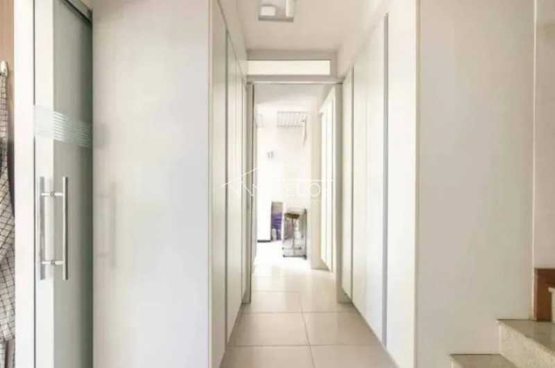 cb93c957-46b5-42a0-b22b-59db41 - 25