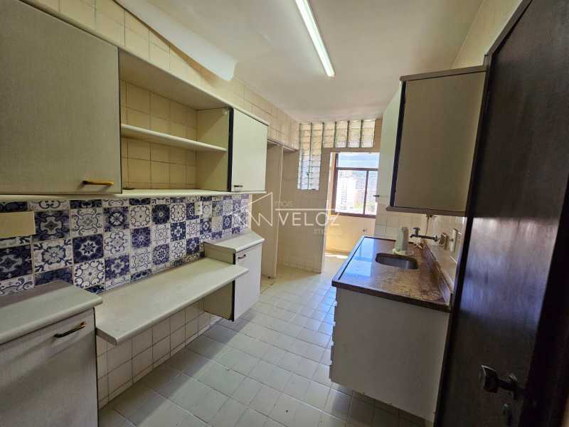 961dbffe-3f94-4935-8a52-bb4c20 - 13