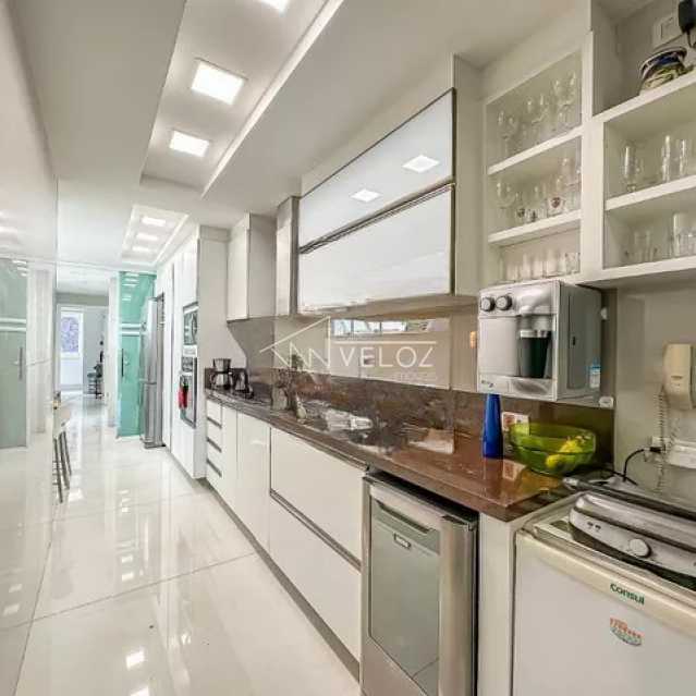 2c747653-c1aa-4a55-b298-72218b - 8