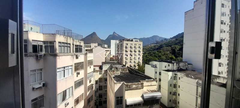 f25_25_11zon. - 25