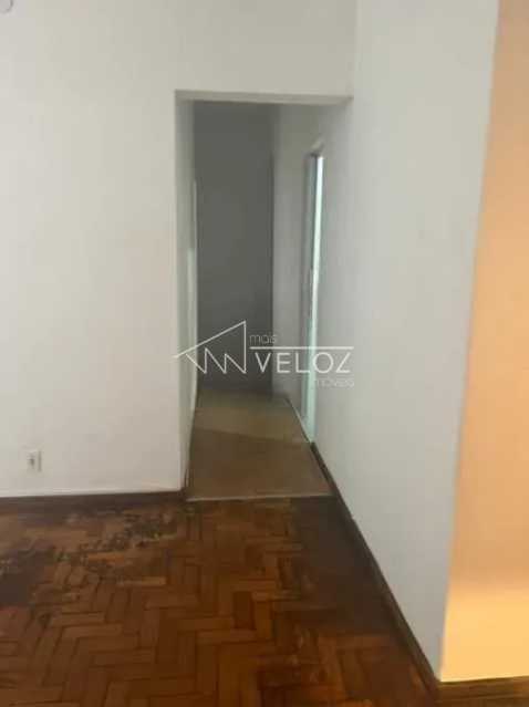 f0c5b459-02f0-424a-a581-0a6bb2 - 16