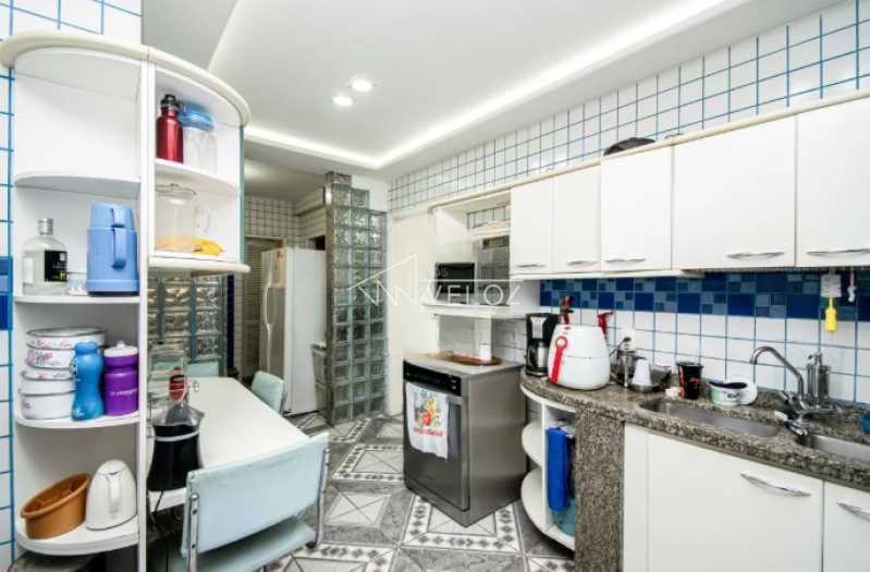 85db9b29bde0480ba67fe9bfbab304 - 13