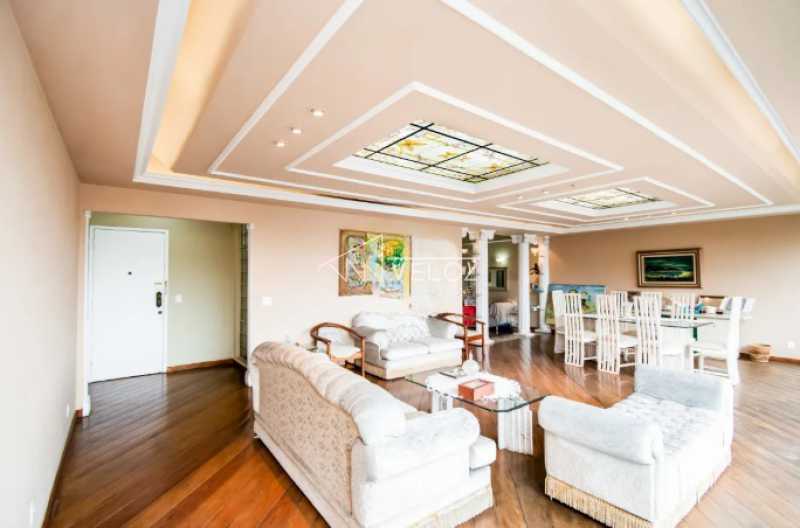 b082cf6f27cf4b10a78eca1d3e0636 - 3