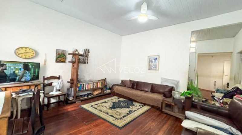 b4c094380d894a46b3a58c91ffa2d8 - 20