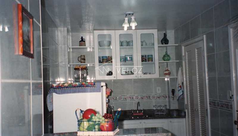 7a6449ec-cdc6-412e-b57e-76eed9 - 17