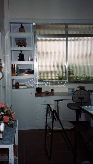 f538b105-b862-49d6-aea7-e8f872 - 13