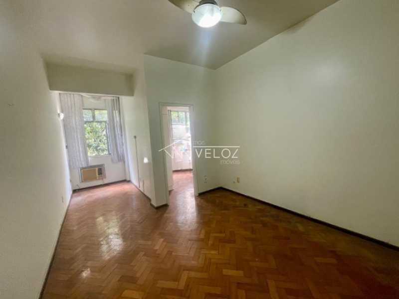 70048812-e1fc-4d32-9b70-0210d7 - 6