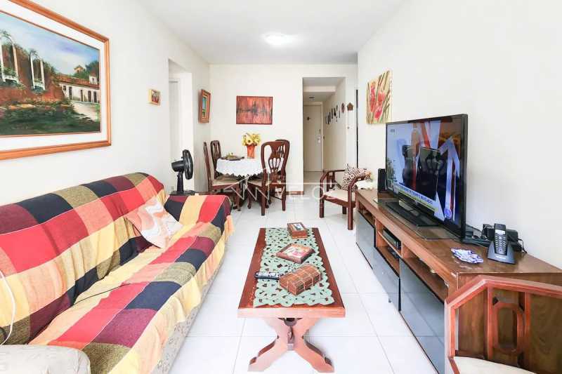 1afea927-1eca-4147-b7d9-5cd4a0 - 4