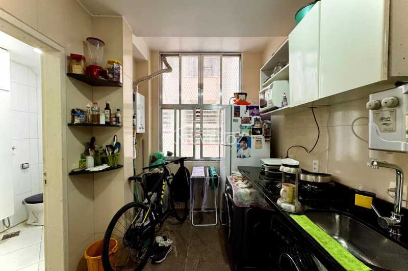 6410c5db-880c-4162-8dee-09d3cd - 18