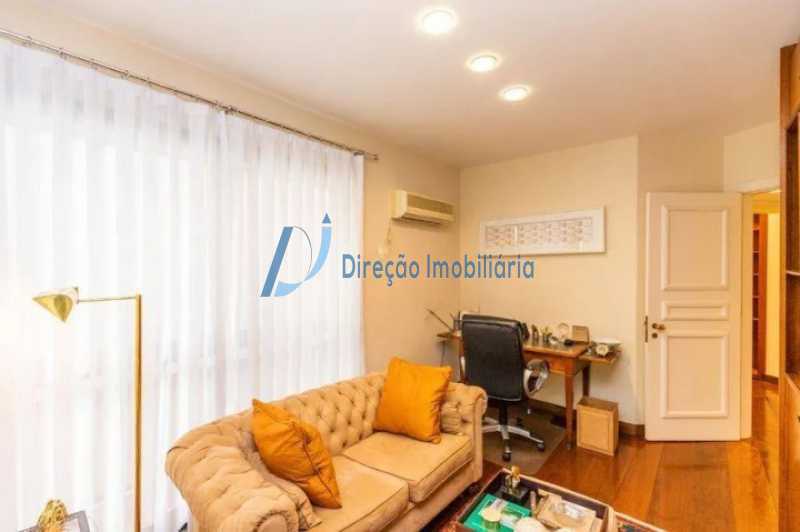 WhatsApp Image 2025-09-04 at 1 - 8