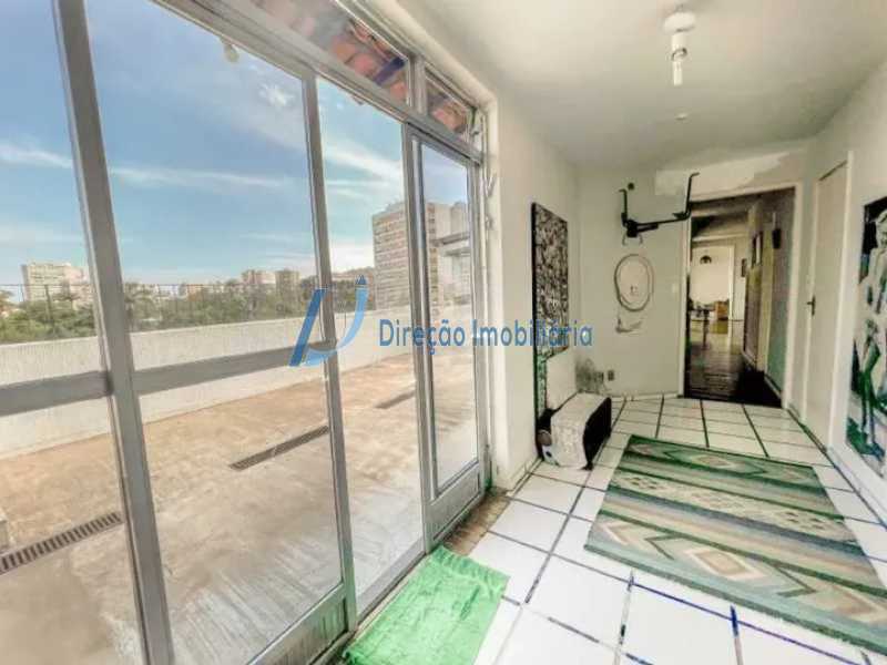 WhatsApp Image 2025-10-02 at 1 - 6