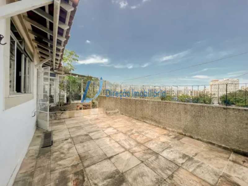 WhatsApp Image 2025-10-02 at 1 - 4