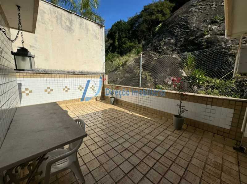 WhatsApp Image 2025-10-02 at 1 - 3