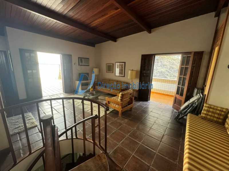 WhatsApp Image 2025-10-02 at 1 - 8