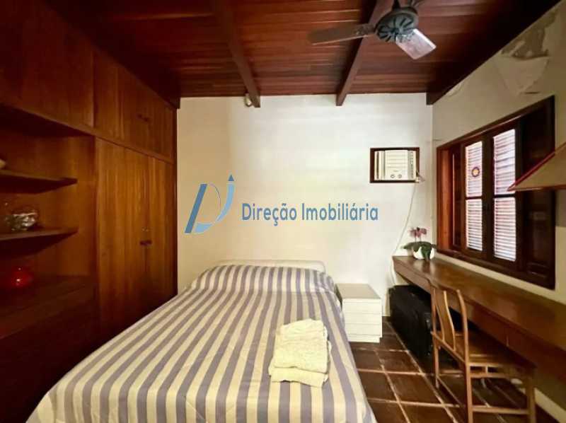 WhatsApp Image 2025-10-02 at 1 - 9