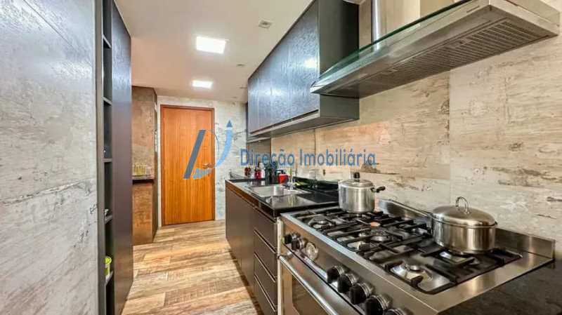 WhatsApp Image 2025-10-08 at 1 - 17