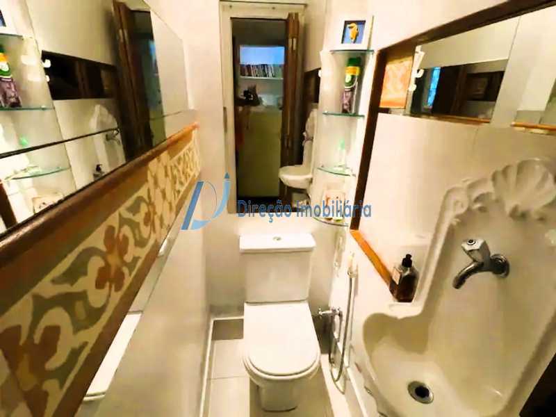 WhatsApp Image 2025-10-17 at 1 - 4