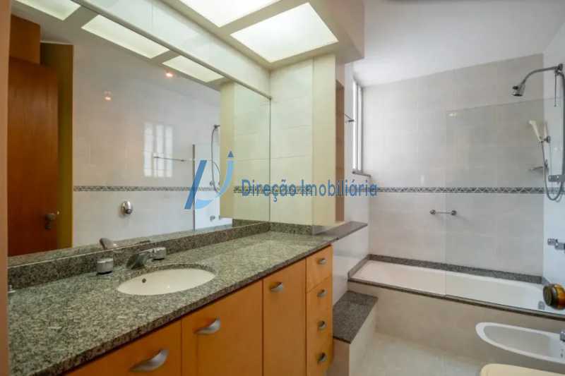 WhatsApp Image 2025-10-17 at 1 - 15