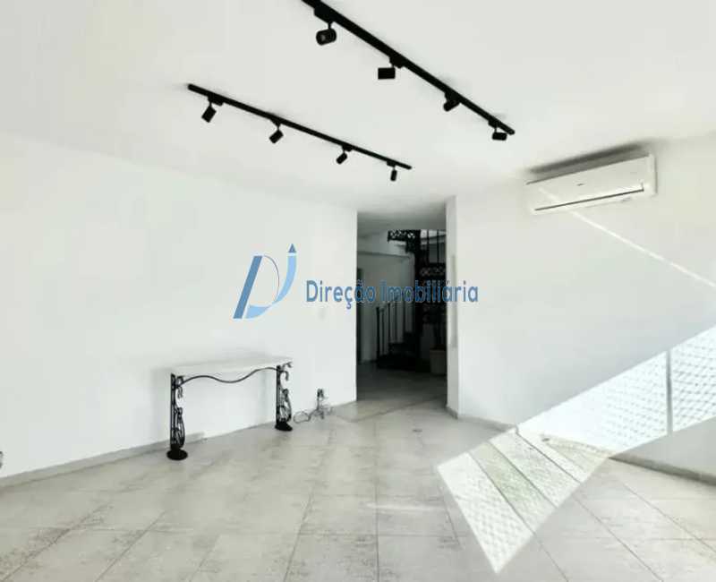 WhatsApp Image 2025-10-17 at 1 - 17