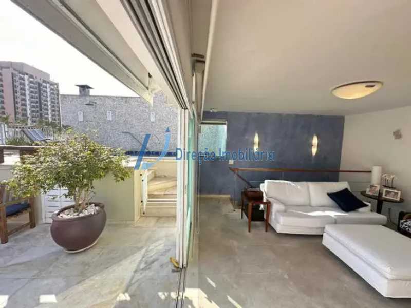 WhatsApp Image 2025-09-19 at 1 - 6