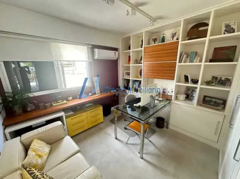 WhatsApp Image 2025-09-19 at 1 - 12