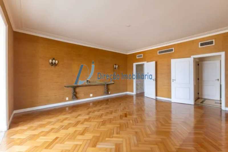 WhatsApp Image 2025-11-07 at 1 - 7