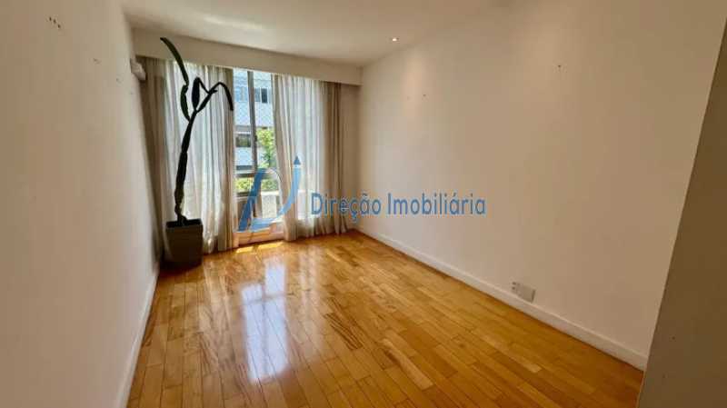 WhatsApp Image 2025-11-21 at 1 - 7