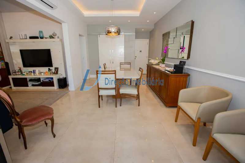 WhatsApp Image 2025-12-05 at 1 - 3