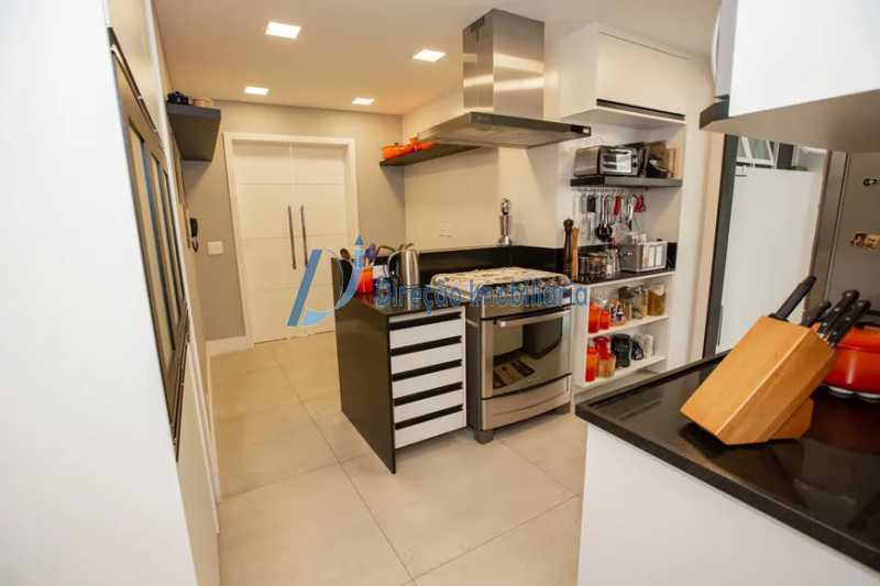 WhatsApp Image 2025-12-05 at 1 - 18