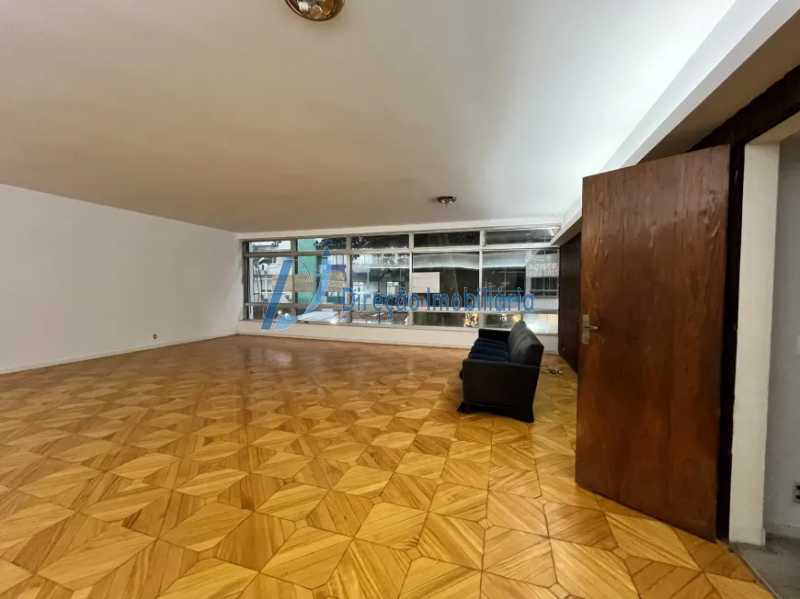 WhatsApp Image 2025-12-05 at 1 - 3