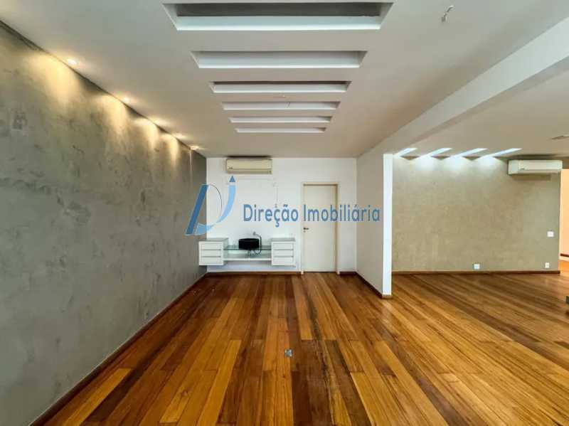 WhatsApp Image 2025-12-08 at 1 - 3