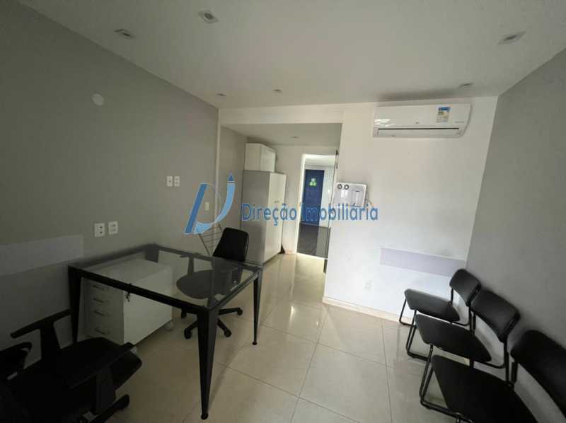 02HB70014 - 3