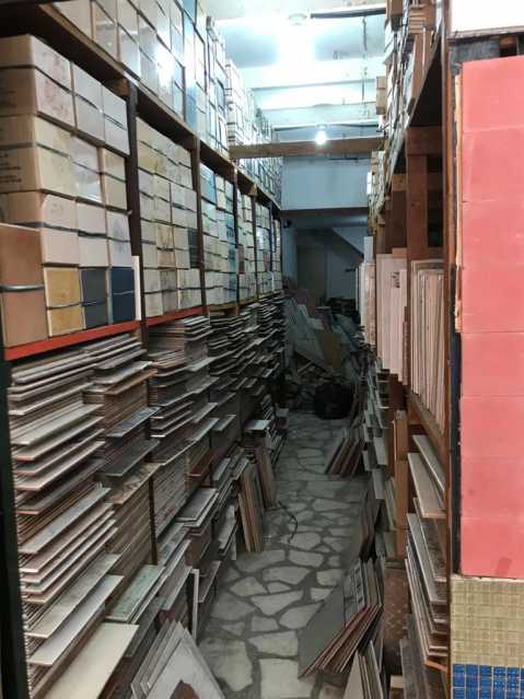 Conheça Loja térreo do imóvel - Casa 3 quartos à venda Centro, Rio de Janeiro - R$ 450.000 - MTCA30001 - 17 Loja térreo - 17