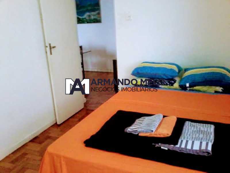 Conheça Quarto 01. do imóvel - Apartamento à venda três quartos com dependência em Copacabana, metrô Cantagalo - AMAP30275 - 11 Quarto 01. - 11
