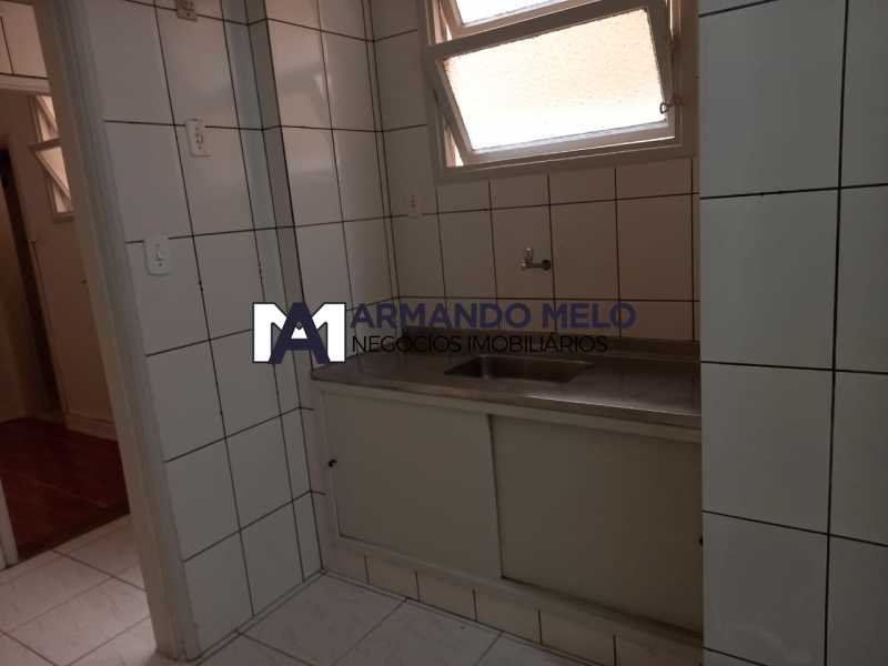 Conheça 15 do imóvel - Apartamento à venda em Copacabana, Posto 4, com dependência e varanda - AMAP20213 - 13 15 - 13