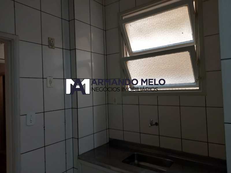 Conheça 16 do imóvel - Apartamento à venda em Copacabana, Posto 4, com dependência e varanda - AMAP20213 - 14 16 - 14
