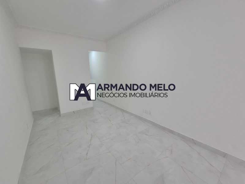 Conheça 05 do imóvel - Apartamento reformado à venda em Copacabana, três quartos, sendo um suite, rua transversal. Posto 4 - AMAP30301 - 5 05 - 5