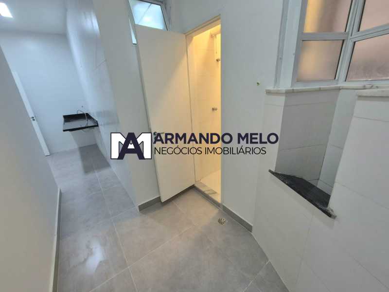 Conheça 17 do imóvel - Apartamento reformado à venda em Copacabana, três quartos, sendo um suite, rua transversal. Posto 4 - AMAP30301 - 17 17 - 17